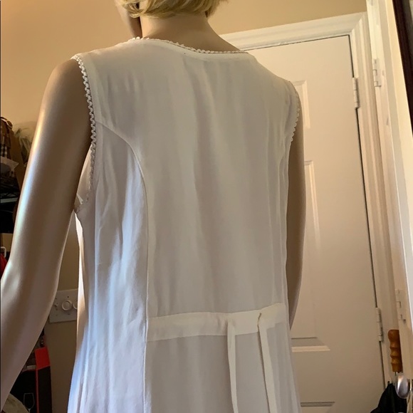 Simple button front Dress - Picture 3 of 5